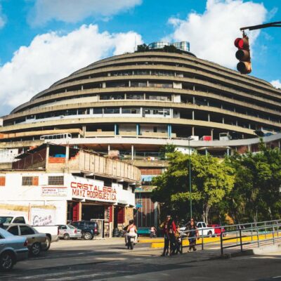 Copertina di Venezuela, liberi i prigionieri: Gasperin e 5 spagnoli. Speranza per Trentini