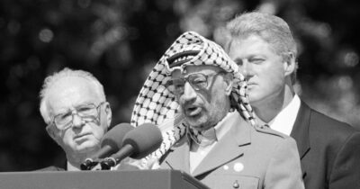 Copertina di L’Eroe è il terrorista uscito vincitore