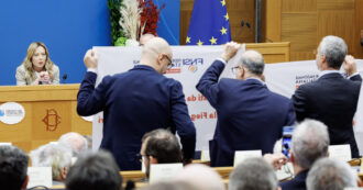 Copertina di Querele temerarie, Meloni: “L’Italia? Le punisce già”. Ma una legge ad hoc non esiste e i politici non l’hanno mai voluta