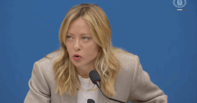 Copertina di Meloni: “Liberazione di Trentini? Sono fiduciosa. Al lavoro finché sua madre potrà riabbracciare suo figlio”