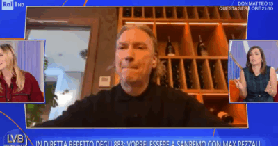 Copertina di “Reunion degli 883 a Sanremo? Che sia sul palcoscenico, in birreria o per lavare i piatti io sono pronto. Le canzoni sono nostre”: le parole di Mauro Repetto