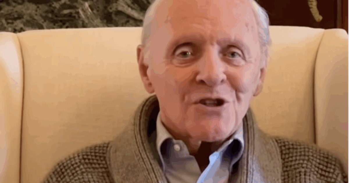 “Ho rischiato di morire guidando in uno stato di blackout alcolico, è stata la fine. Riflettete prima di esagerare, scegliete la vita”: il monito di Anthony Hopkins