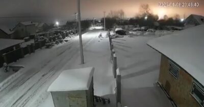 Copertina di Missili ipersonici Oreshnik sull’Ucraina, il video delle esplosioni durante l’attacco russo su Leopoli e Kiev