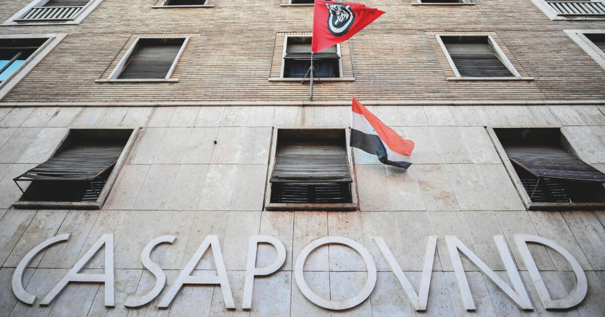 Perché Casapound non viene sgomberata? Per vent’anni lo Stato si è voltato dall’altra parte