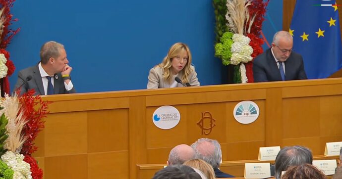 Dalla conferenza stampa di inizio anno è emersa la “morale del carciofo”: ma che mondo immagina Meloni?