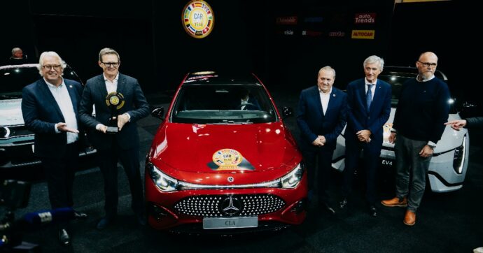 Salone di Bruxelles, la Mercedes-Benz CLA eletta Car of the Year 2026