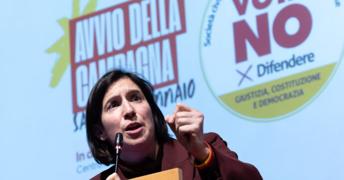 Referendum, a Roma l’assemblea per il No. Schlein: “La riforma serve a chi è al potere”. Conte: “È il ritorno della casta”