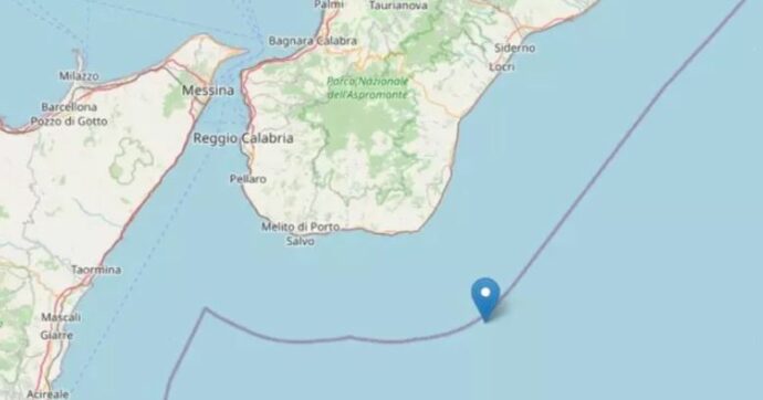 Calabria, terremoto di magnitudo 5.1 al largo della costa ionica. Paura a Reggio e Messina, linea ferroviaria sospesa