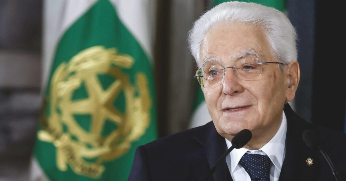 “L’importanza di Sanremo 2026 travalica l’apparenza, è di sostanza”: il presidente Mattarella incontra Carlo Conti, Laura Pausini e i Big. Assente (giustificata) Patty Pravo