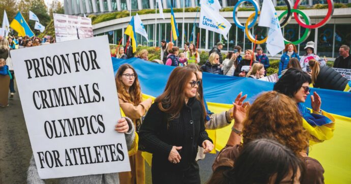 Copertina di  Kiev, dossieraggi per escludere i russi dai Giochi 