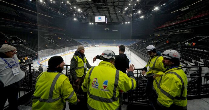 Olimpiadi Milano-Cortina, disastro Arena dell’hockey, tra buche e ritardi:  il Nyt ci massacra