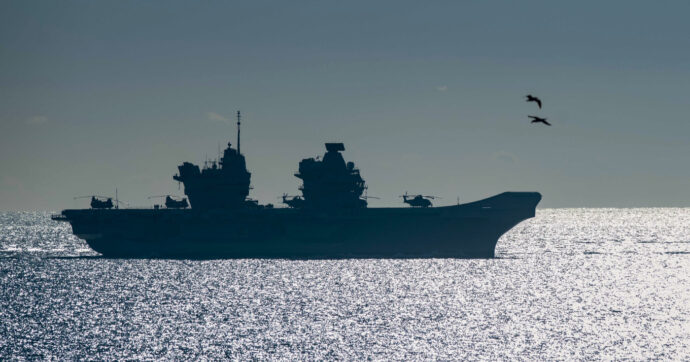 Soldati, navi da guerra e aerei in Groenlandia: la Gran Bretagna tratta con l’Ue l’invio di truppe