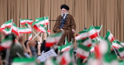 Copertina di “Usa e Israele pianificano di  assassinare Khamenei”