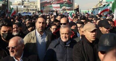 Copertina di Iran, ong: “684 morti nelle proteste”. La Casa Bianca: “Trump valuta raid aerei”. Mosca: “Coordinamento con Teheran”