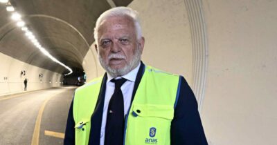 Copertina di Salta il decreto infrastrutture: lite FdI-Lega sui commissari