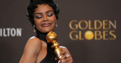 Copertina di Teyana Taylor vince il Golden Globe e lo dedica “alle piccole ragazze nere”: “La nostra luce non ha bisogno di permesso, la nostra dolcezza non è un difetto. I nostri sogni meritano spazio”