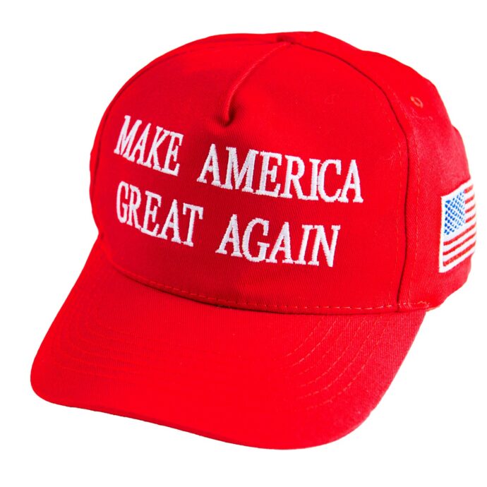 Storia del colore rosso: dalla Comune di Parigi ai cappellini Maga