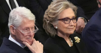 Copertina di Caso Epstein, Bill e Hillary Clinton si rifiutano di testimoniare: “Volete solo punire il nemico e metterci in imbarazzo”