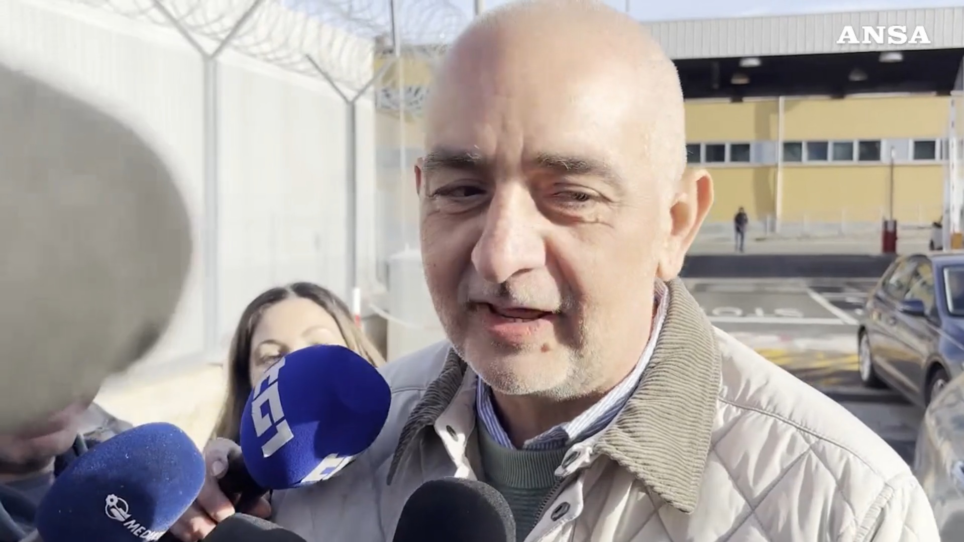 ho temuto che mi avrebbero ammazzato 232 stato un sequestro di persona le parole di burl242 all8217arrivo a ciampino da Ilfattoquotidiano.it ho temuto che mi avrebbero ammazzato 232 stato un sequestro di persona le parole di burl242 all8217arrivo a ciampino