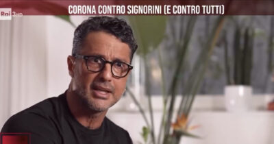 Copertina di “C’è una nuova denuncia contro Alfonso Signorini e altri due sono pronti a farlo. Ho una marea di materiale terrificante, chat, messaggi e prove”: parla Fabrizio Corona