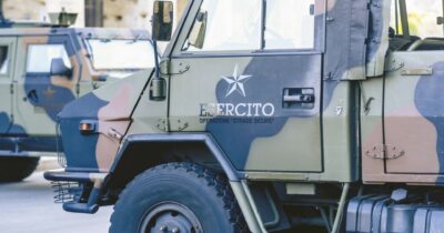 Copertina di “Corruzione sui mezzi all’Esercito”