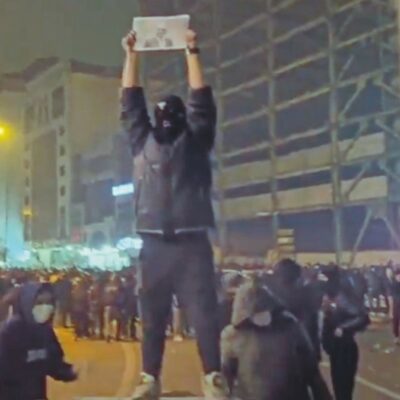 Copertina di Il reportage di Elena Basile: Iran, viaggio nella repressione tra rivolte e infiltrazioni straniere