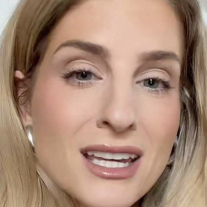 “Non faccio parte del gruppo di mamme tossiche. Giuro che sono innocente”: Meghan Trainor risponde alle accuse