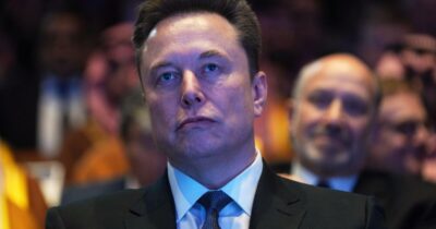 Copertina di L’Europa contro Grok di Elon Musk: “Pedopornografia non è libertà d’espressione”. Il Regno Unito apre un’indagine