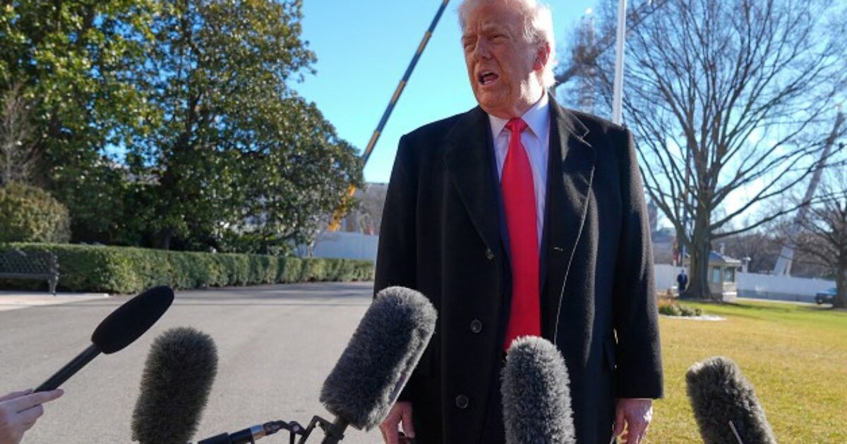 Trump porrà fine all’umanità? Non è del tutto sprovveduto, sugli Stati Uniti vari pericoli