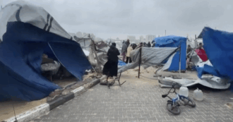 Copertina di Gaza, 3 morti per il forte vento. Oxfam: “Popolazione ancora senza acqua potabile. Per le infrastrutture idriche servono 800 milioni”