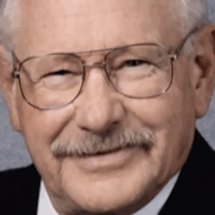 Scheletro ritrovato sulla spiaggia di Washington e identificato: il corpo è di Clarence Edwin “Ed” Asher, ex sindaco dell’Oregon scomparso 20 anni fa