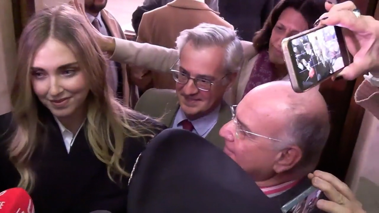 “Finito un incubo che durava da due anni. Ora mi posso riappropriare della mia voce”: le prime parole di Chiara Ferragni dopo l’assoluzione per il Pandoro Gate