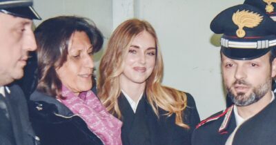 Copertina di Pandorogate, il reato è estinto: il Codacons ha ritirato le querele. Chiara Ferragni salva