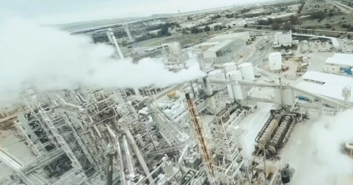 Fluorsid, nel 2019 patteggiarono 23 mesi   per disastro ambientale: nessuna bonifica