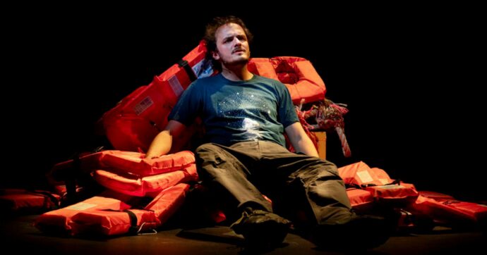 Sublimi pagliacci russi e ‘’Miracolo a Milano’’, mentre a Roma si sforna ‘’L’anitra selvatica’’: il teatro del 2026