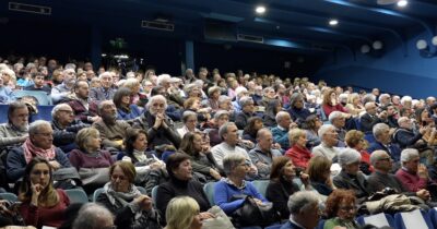 Copertina di Referendum, a Torino in trecento per il lancio della campagna per il No: “I diritti di tutti i cittadini sono in pericolo”