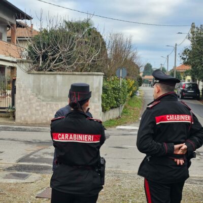 Copertina di Chi è Jonathan Rivolta, l’uomo che ha accoltellato un rapinatore in casa sua: “È legittima difesa”