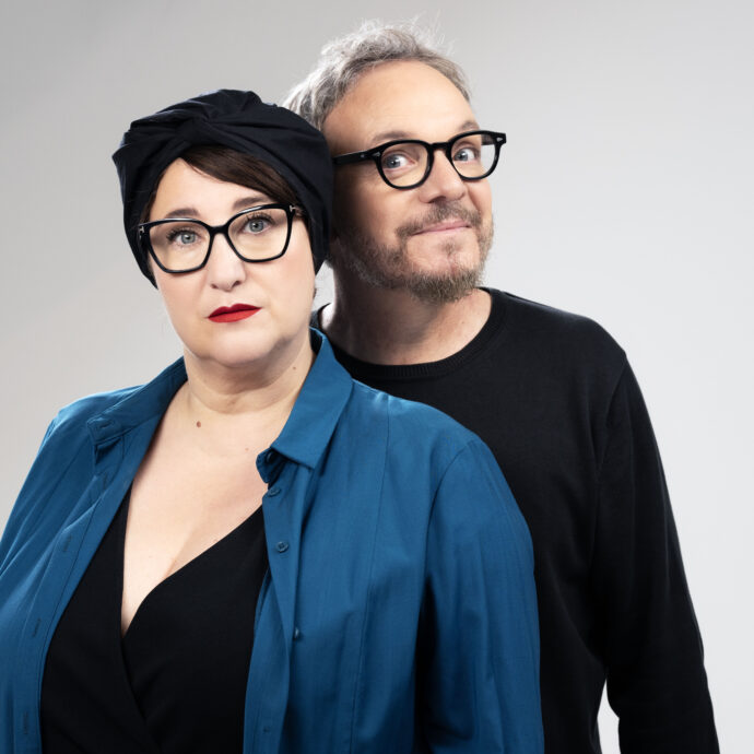 “I nostri amici si stanno lasciando e solo noi continuiamo a rimanere insieme. Quindi o è sfiga o stare insieme è un privilegio”: Nuzzo e Di Biase a teatro