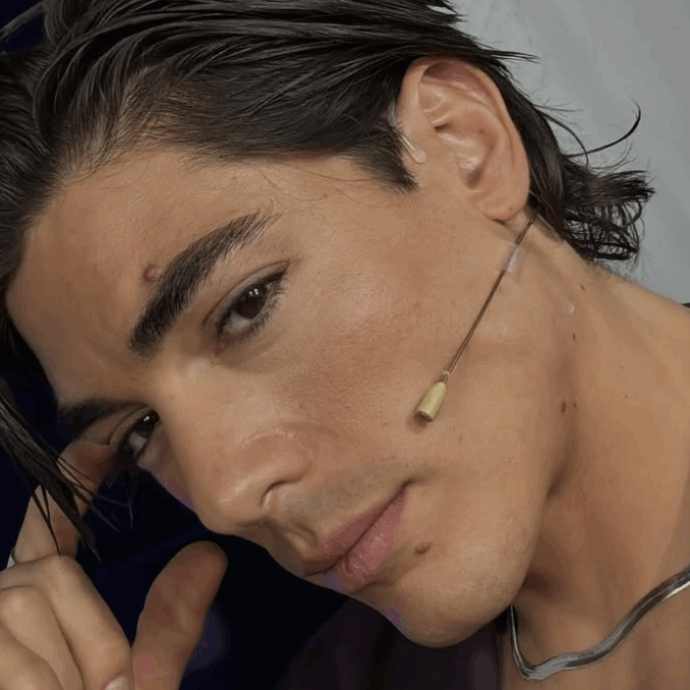 “Mi ha chiesto se fossi disponibile sessualmente in cambio di lavori, ho denunciato una manager tv”: lo rivela Luca Vetrone, Bonus di Avanti un altro