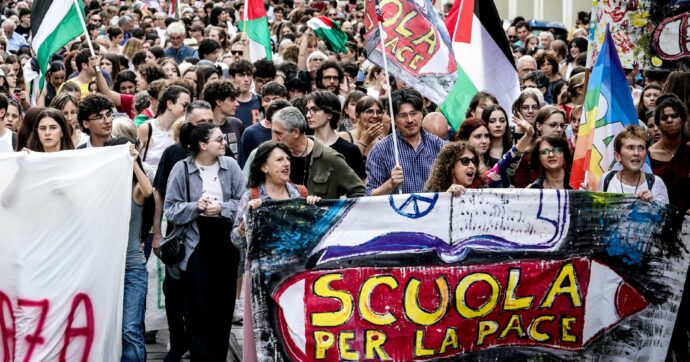 Scontro  sindacati e Mim su elenco   alunni palestinesi