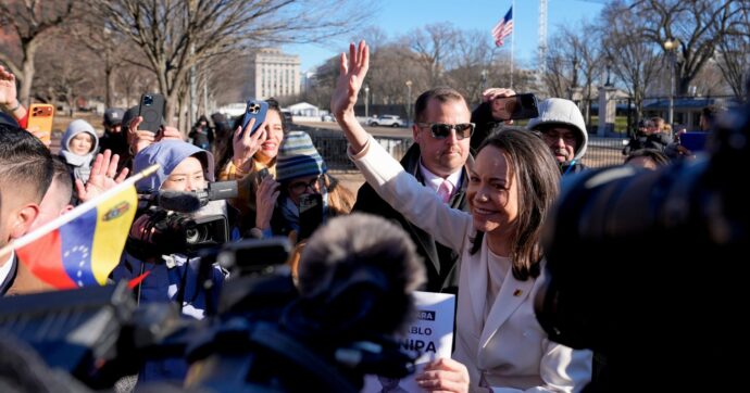 Venezuela, nell’incontro alla Casa Bianca Trump affossa ancora Machado: “Non può guidare il paese”