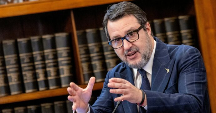 Copertina di Referendum giustizia, lo sgarbo di Salvini a Meloni: campagna col simbolo leghista