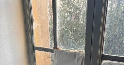 Copertina di “A scuola piove dal soffitto. I termosifoni sono rotti e si fa lezione al freddo”: la protesta degli studenti dei licei di Roma