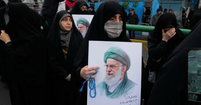 Iran, gli Stati Uniti hanno spostato la portaerei Lincoln verso il Medio Oriente