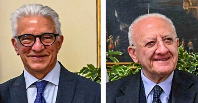 Copertina di Il sindaco prestanome di De Luca si dimette 