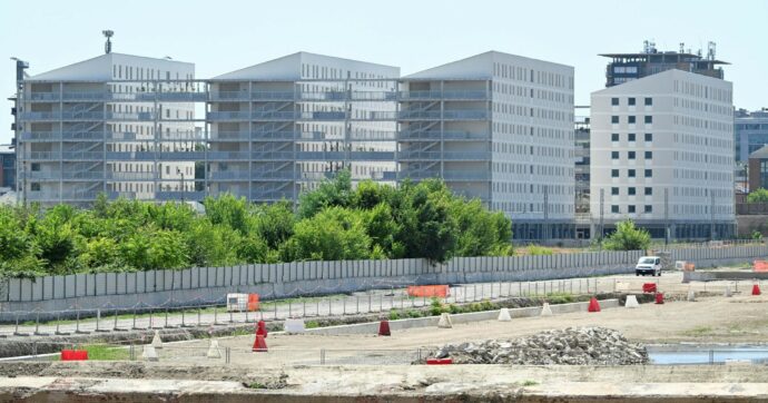 “Portate sacco a pelo e cuscino”: per i volontari solo le brandine