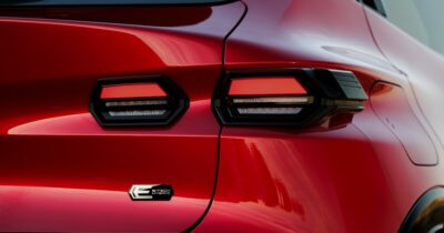 Copertina di Motori efficienti e scelte sostenibili. La nuova Clio guarda al futuro