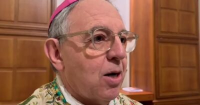 Copertina di Campana contro l’aborto, Forza Nuova rinuncia al presidio a Sanremo in solidarietà del vescovo