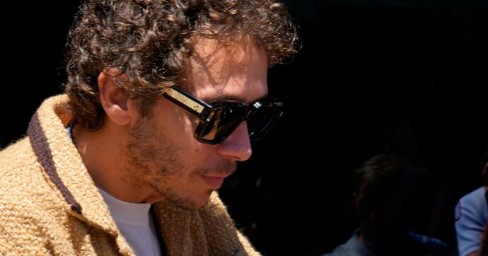 “Il denaro, in questa storia, non ha alcuna rilevanza. Sono preoccupato per il mio babbo”: parla Valentino Rossi