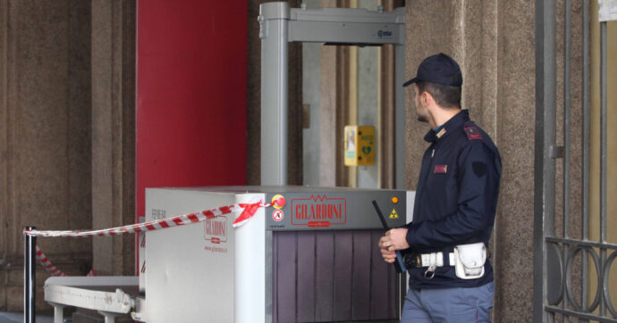 “Metal detector a scuola? Irrealizzabile”. Dal tempo per i controlli alle zone scoperte, la testimonianza dei presidi di quartieri a rischio